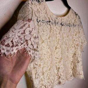Jenny Yoo - Short Sleeve Cropped Lace Top with Raw Edges